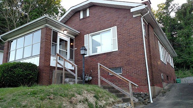 1st image of 2743 Gilbert Ave
