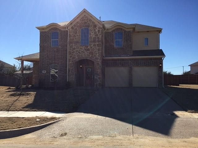 1st image of 729 Newberry Ct