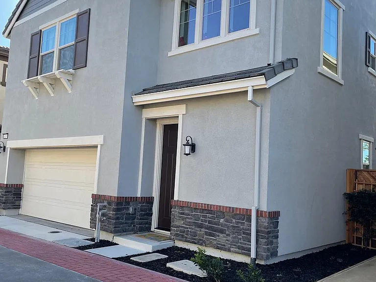 Main Entrance. 
Not able to add other photos due to system issue