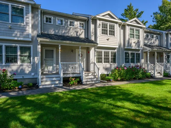 6 Great Cedar Drive #6, Hanson, MA 02341