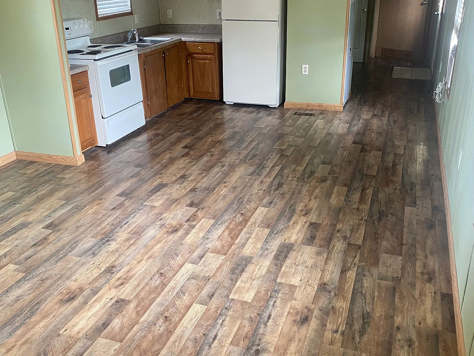 3 bed, 950 sqft, $950 — Photo 2
