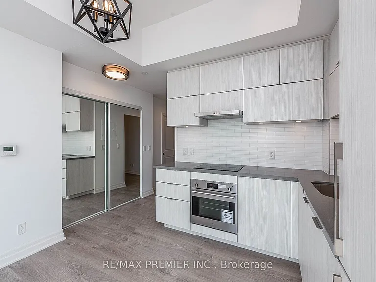 8 Rouge Valley Dr W #1211B — Photo 17