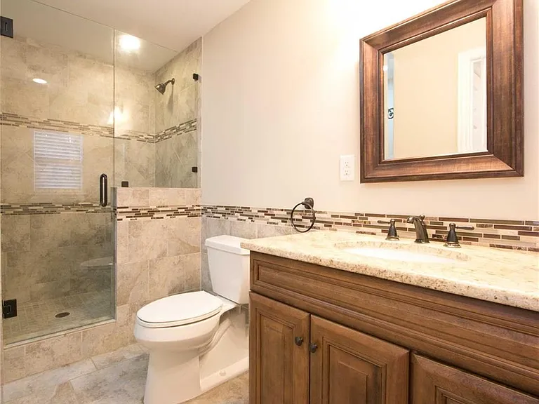 21423 Patton Ave #A — Photo 13