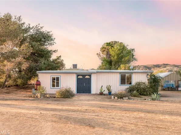 56822 Lilac Ln, Landers, CA 92285
