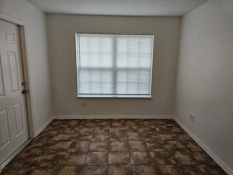 4615 State Road 16 — Photo 3