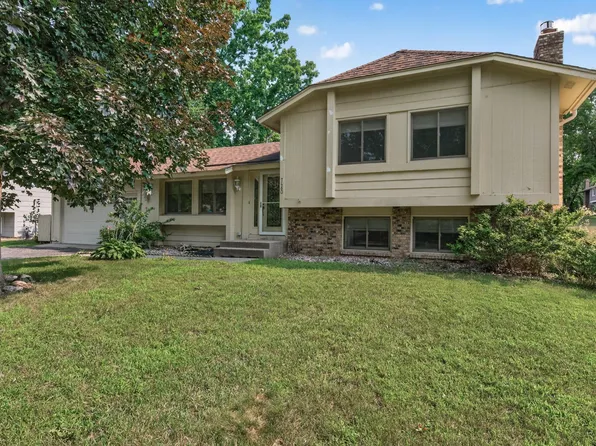 7460 Berkshire Way, Maple Grove, MN 55311