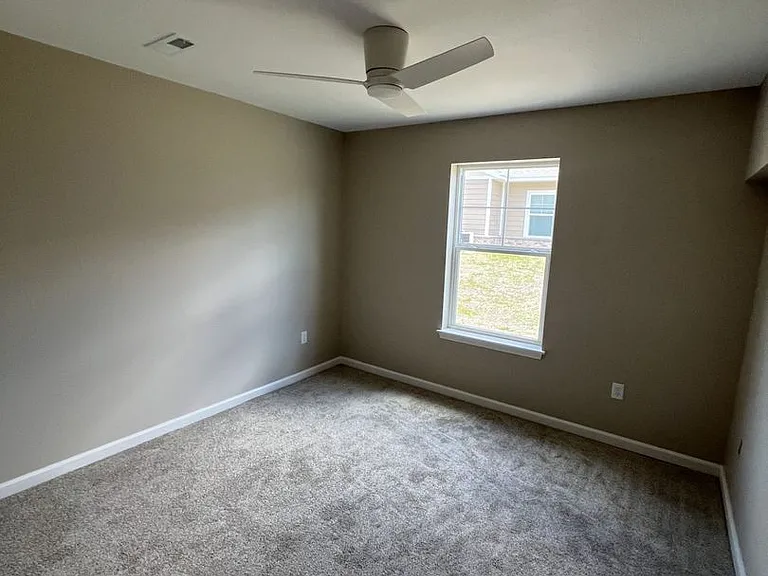 1063 Anchor Ave W — Photo 11