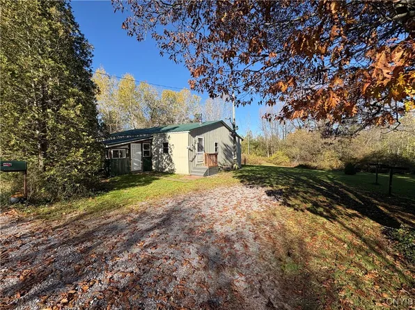 4197 Bennett Rd, Cazenovia, NY 13035