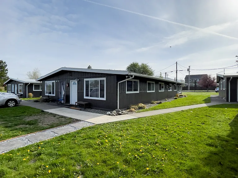 1492 Main St #2 — Photo 6
