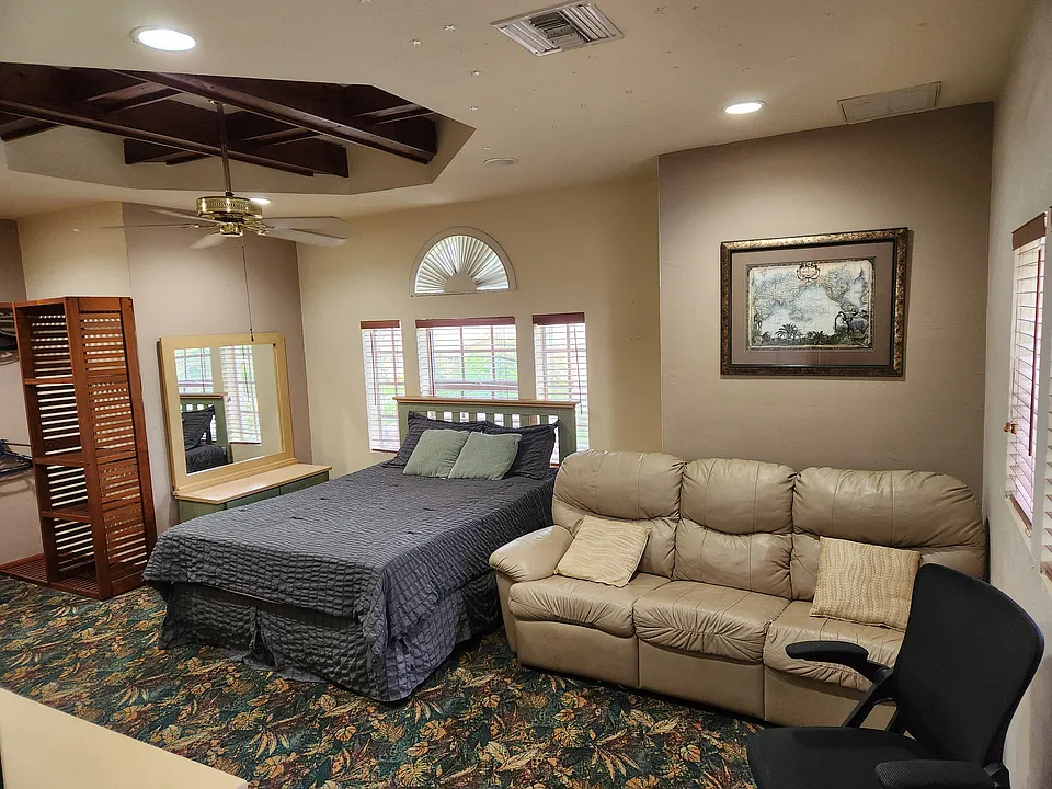 Cypress Lake Cir