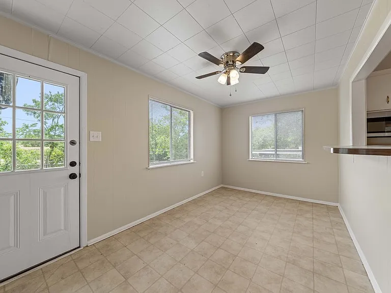 310 Sumner Dr — Photo 13
