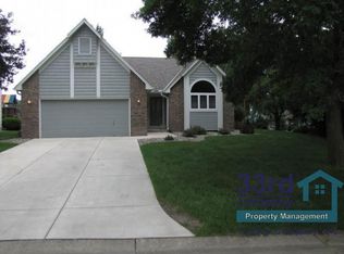 8608 Pinehurst Alcove, Woodbury, MN 55125