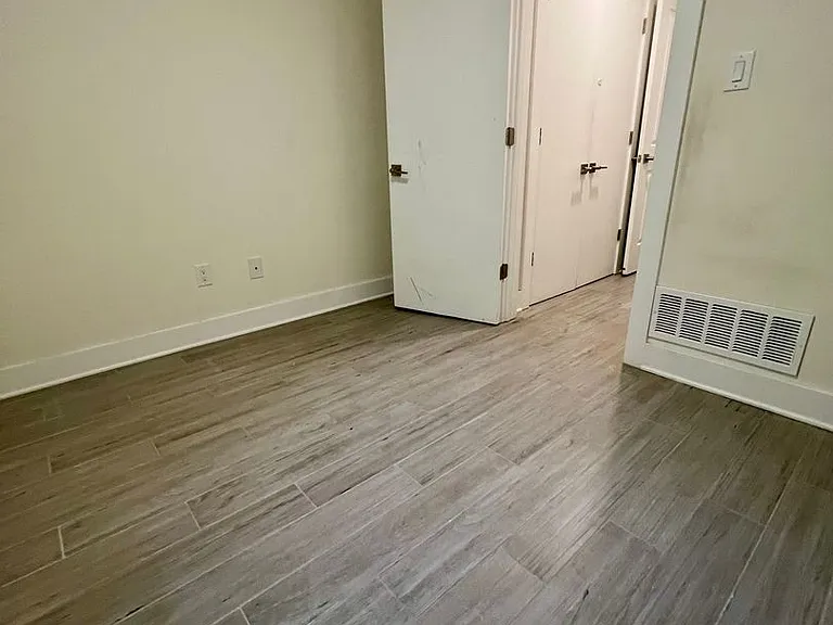 Arlington St 1706 — Photo 12