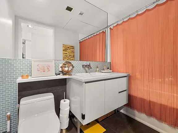 4th image of 238 Saint Marks Ave APT 3A