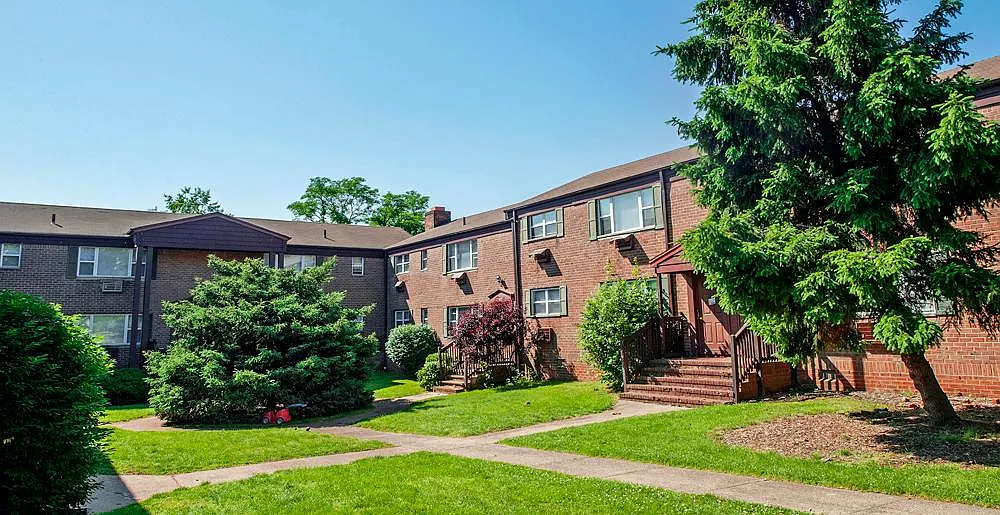 Cedar Lane — Photo 1