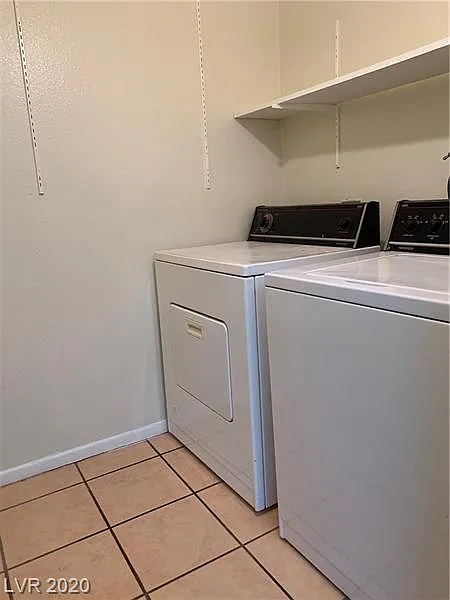 Lisagayle Court 5266 unit 122 - 1 — Photo 2