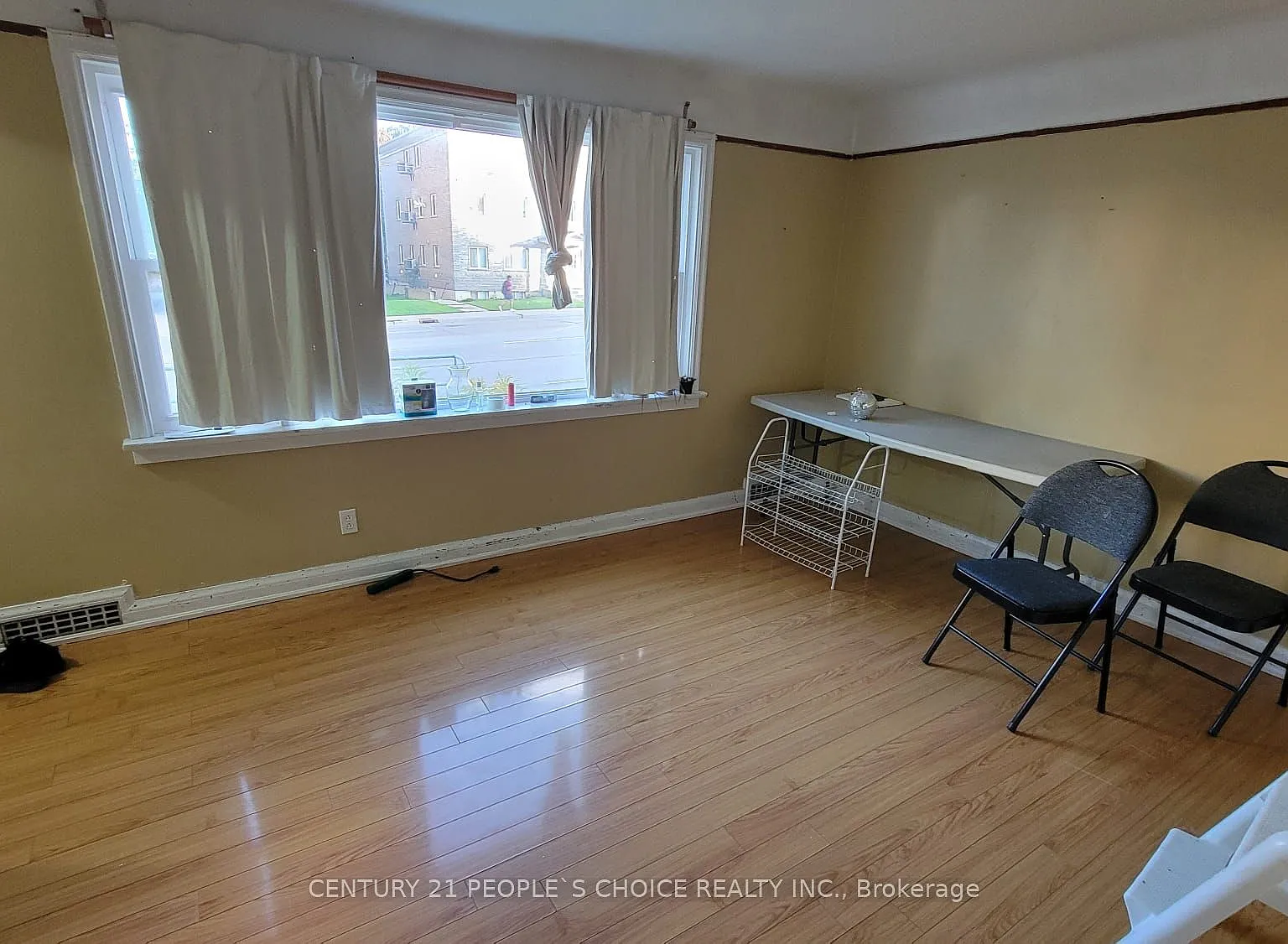 5 bed, $4,000 — Photo 2