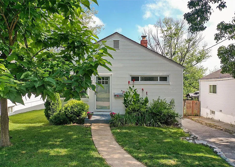 227 Monica Dr