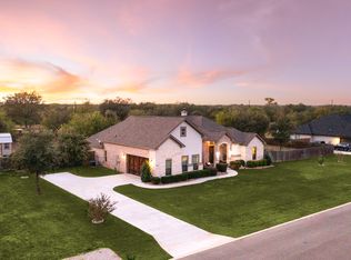 665 Double Gate Rd, Castroville, TX 78009