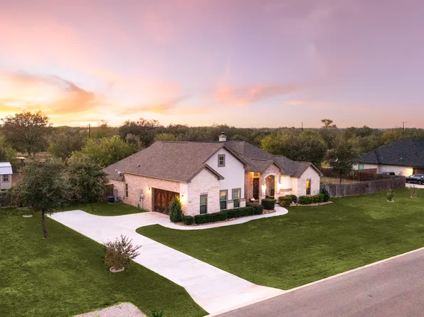 665 DOUBLE GATE RD, Castroville, TX 78009