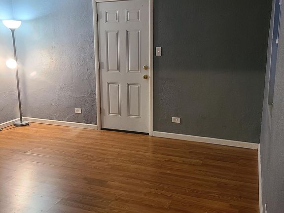 4th image of 1717 Spruce St #B