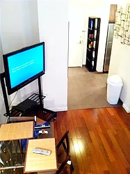 Rented by R New York