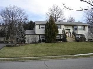 12 Towsen Rd, Wayne, NJ 07470