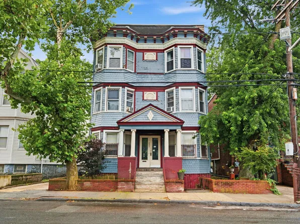 893 Montgomery Street image 1 of 20
