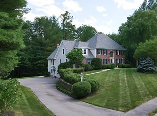 10 Galeucia Rd, Middleton, MA 01949