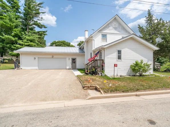 N958 County Rd W, Readfield, WI 54969