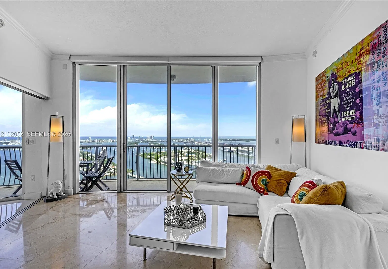 Opera Tower Condo — Photo 1