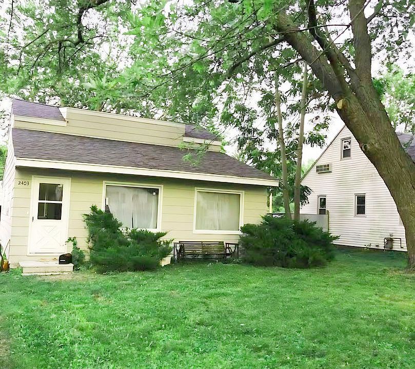 1st image of 2403 36th St