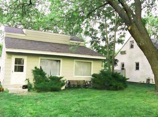 2403 36th St, Des Moines, IA 50310