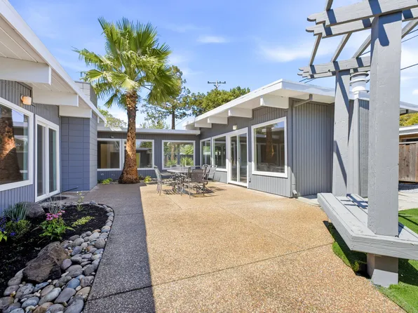 202 Los Banos Ave, Walnut Creek, CA 94598