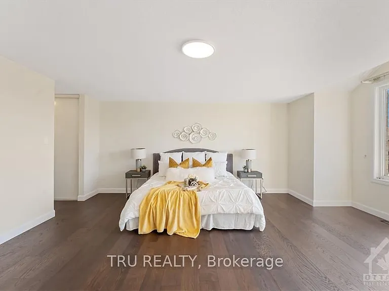328 Mirabeau Ter — Photo 16