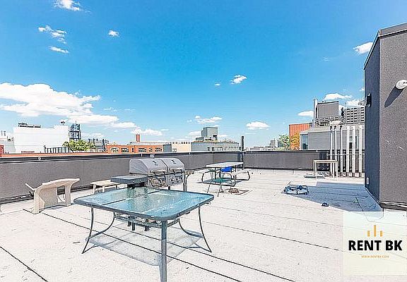 4th image of 268 Metropolitan Ave #2G