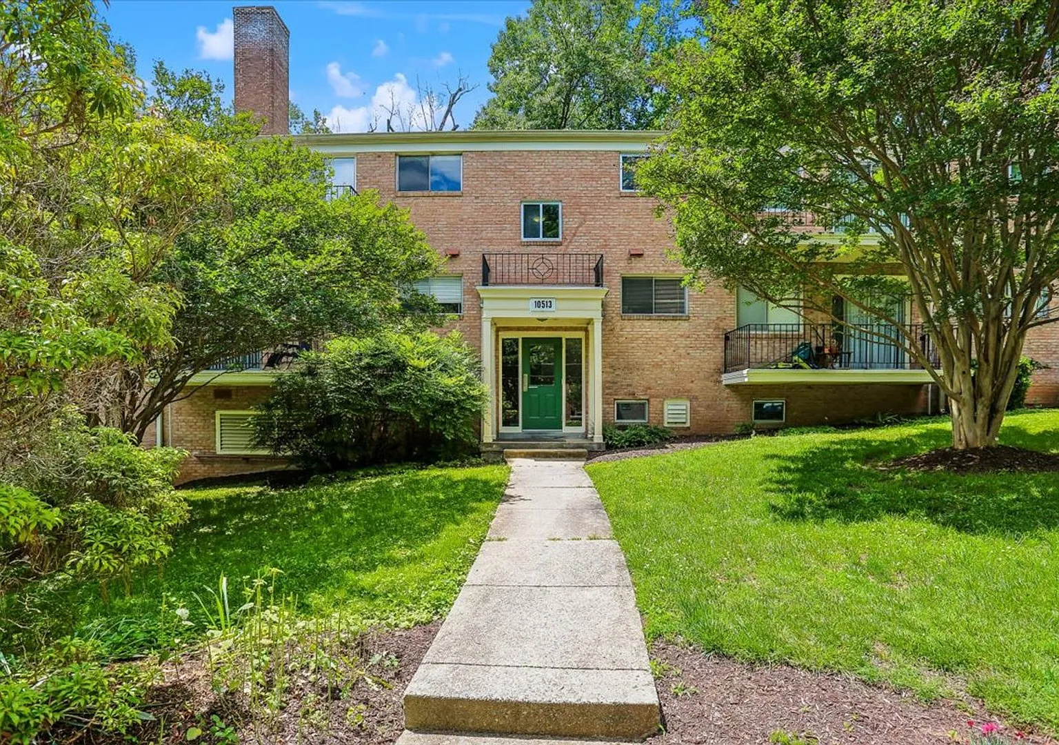 Furnished 3br Bethesda Condo - All Utilities Included! - Ready Now!! — Photo 2