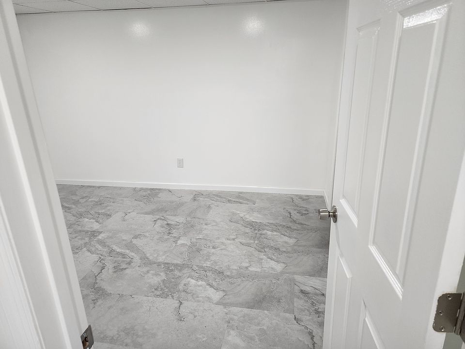bedroom entry