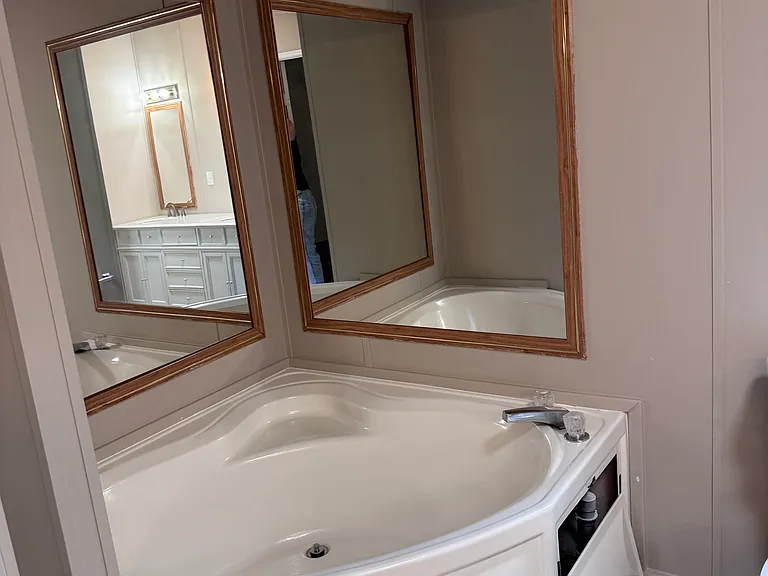 1025 Ira Ward Ln — Photo 2