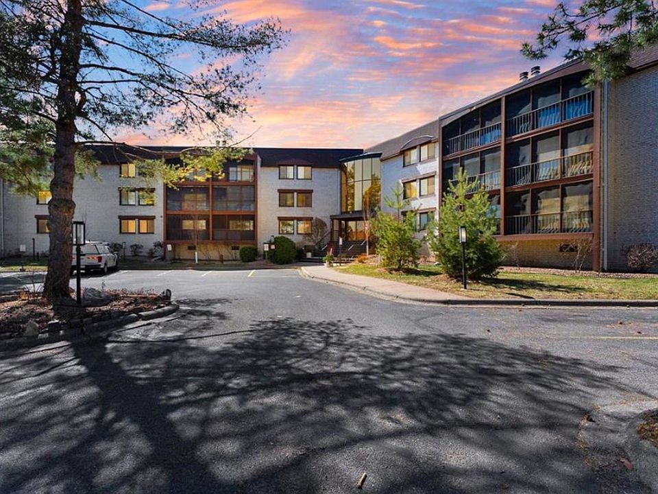 1st image of 4710 58th Ave N APT 303