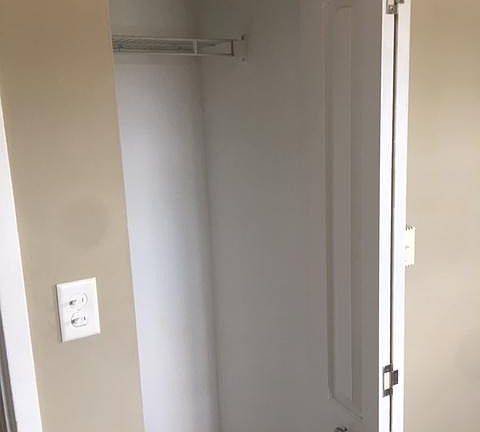 3rd image of 7632 1/2 N Milwaukee Ave APT 3B