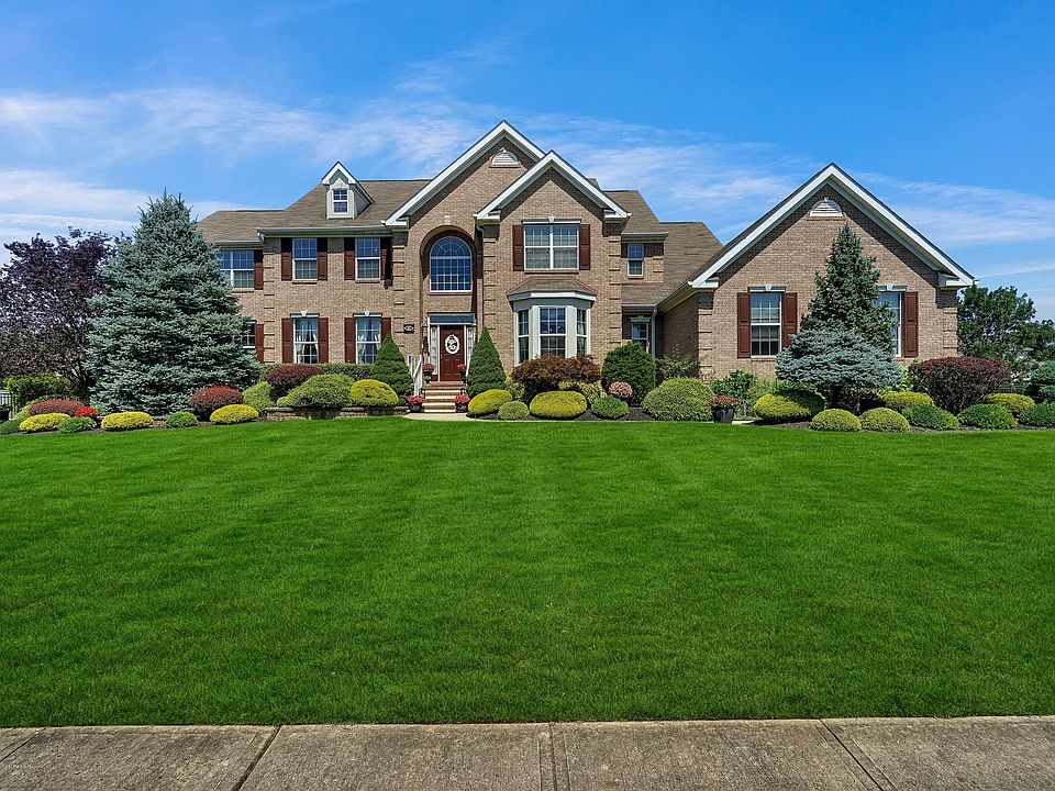 1st image of 181 Jumping Brook Dr