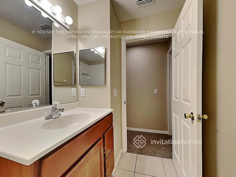 2411 Cedarfield Ln — Photo 15