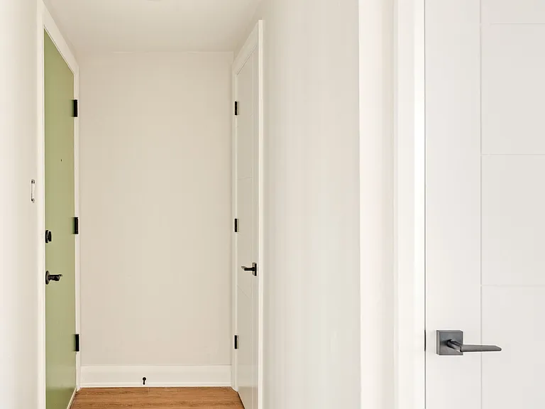 10 McArthur Ave #301 — Photo 3