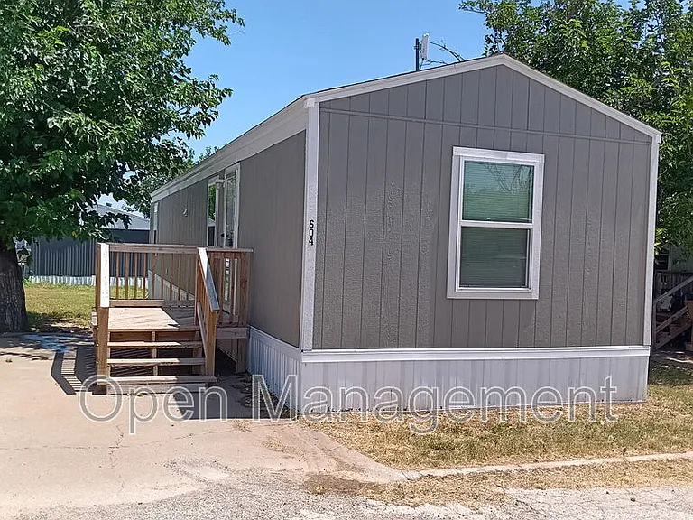 2501 Martin Luther King Blvd #604 — Photo 1