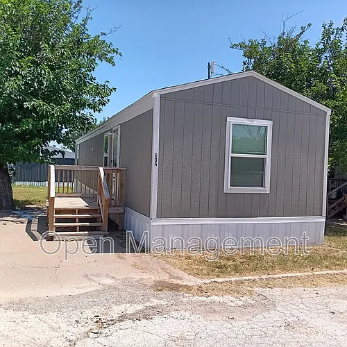 2501 Martin Luther King Blvd Photo 1
