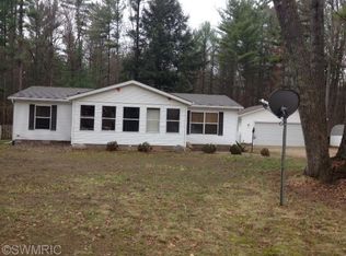 6508 E Hill St, Newaygo, MI 49337