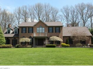 570 Avalon Dr SE, Warren, OH
