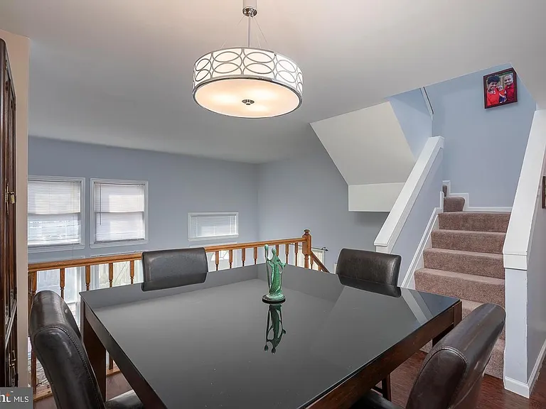 423 Gorman Ave — Photo 7