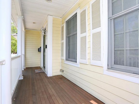 2nd image of 53 Lake St